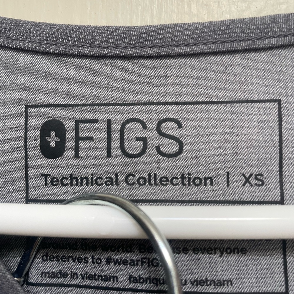 Figs Scrub Set - Picture 3 of 3